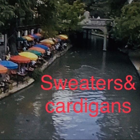 Sweaters/cardigan - Picture 1 of 1